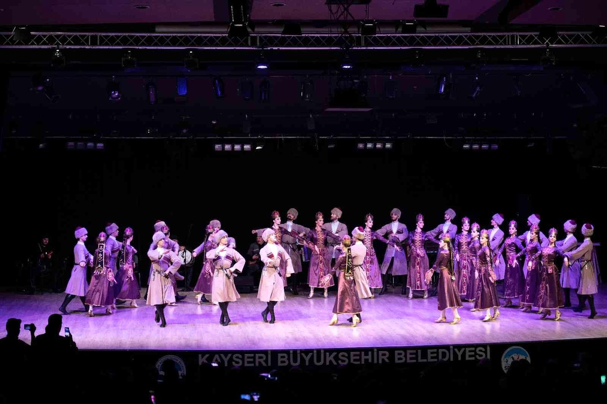 Başkan Büyükkılıç, Kayseri Kafkas Derneğinin etkinliğine katıldı