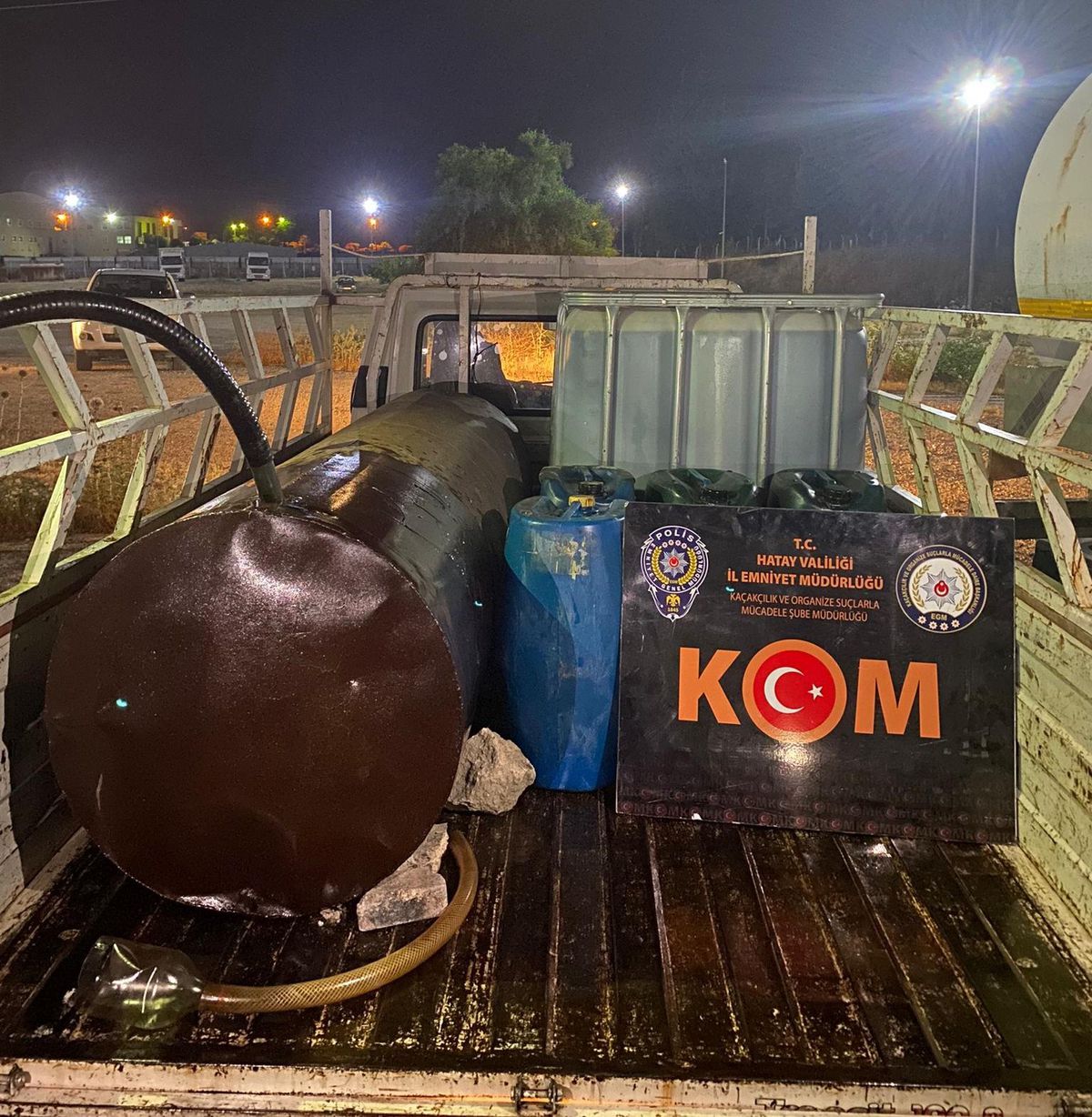 Hatay\'da 1807 litre kaçak akaryakıt ele geçirildi