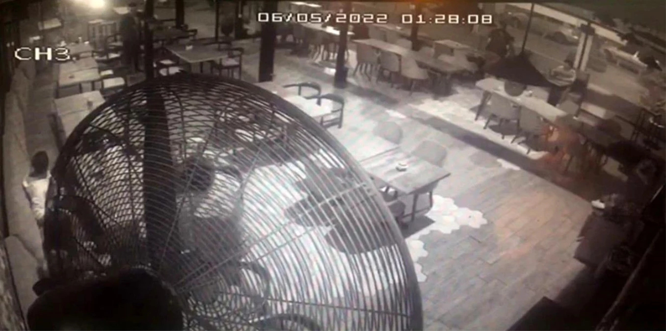İstanbul\'da kafeteryadaki korkunç cinayet kamerada: Kadın tuzağa çekti, husumetlisi öldürdü