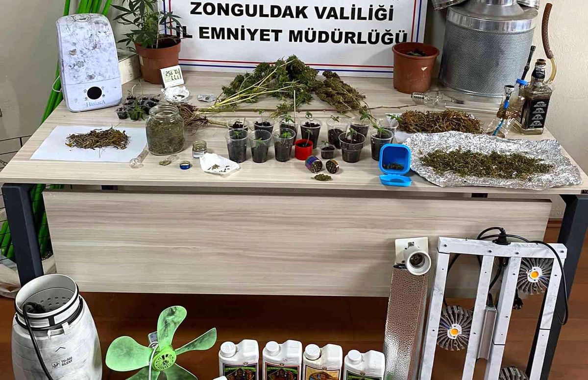 Kdz. Ereğli\'de düzenlenen uyuşturucu operasyonunda 3 kişi yakalandı