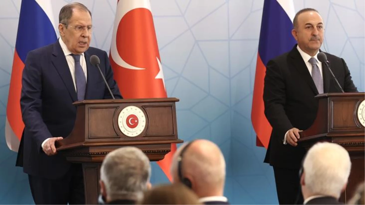 Türkiye\'nin Suriye\'de gerçekleştireceği operasyona Lavrov\'dan yorum: Türk dostlarımızın tehditlerle ilgili hassasiyetlerini dikkate alıyoruz