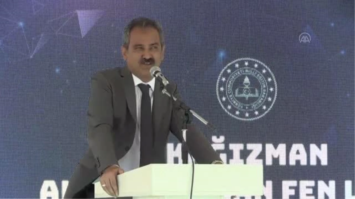 Milli Eğitim Bakanı Özer: "Son 19 yıldaki yatırımlarla Türkiye Cumhuriyeti tarihinde ilk defa kız çocuklarının okullaşma oranı, erkek çocuklarının...