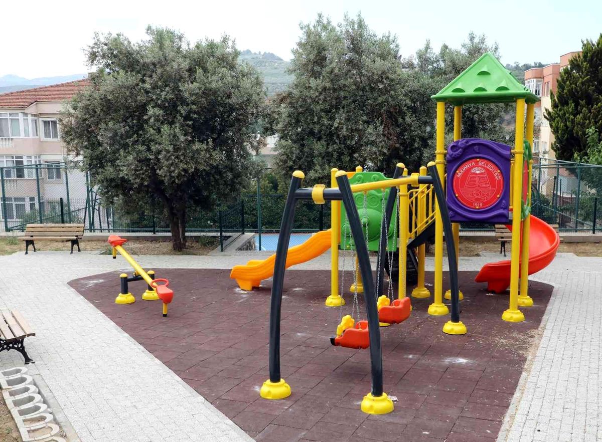 Mudanya'daki parklar yenileniyor