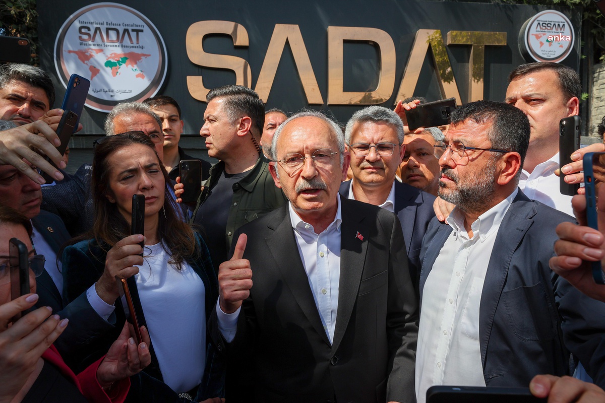 Sadat, Kılıçdaroğlu\'na 1 Milyon TL\'lik Tazminat Davası Açtı