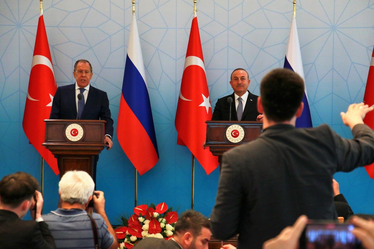 Sergey Lavrov: "Tahılların limanlardan çıkması için Zelenski\'nin sadece talimat vermesi gerekiyor"