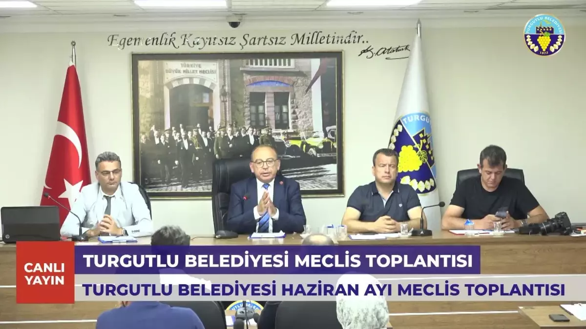 Turgutlu Belediye Başkanı Akın: "Turgutluspor\'u Artık Siyasi Malzeme Yapmayalım\' Dedim Kötü Bir Şey mi İstedim?"