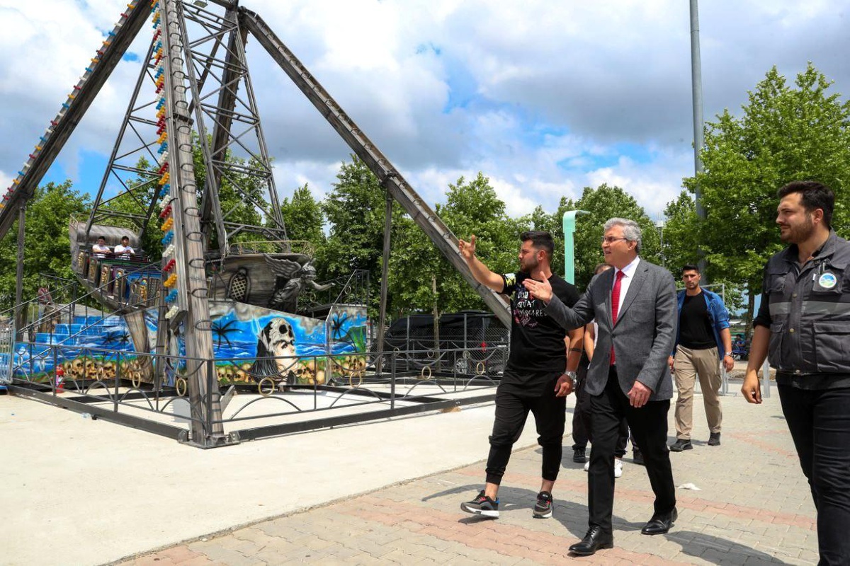 23 oyun grubunun bulunduğu yeni lunapark kapılarını açtı