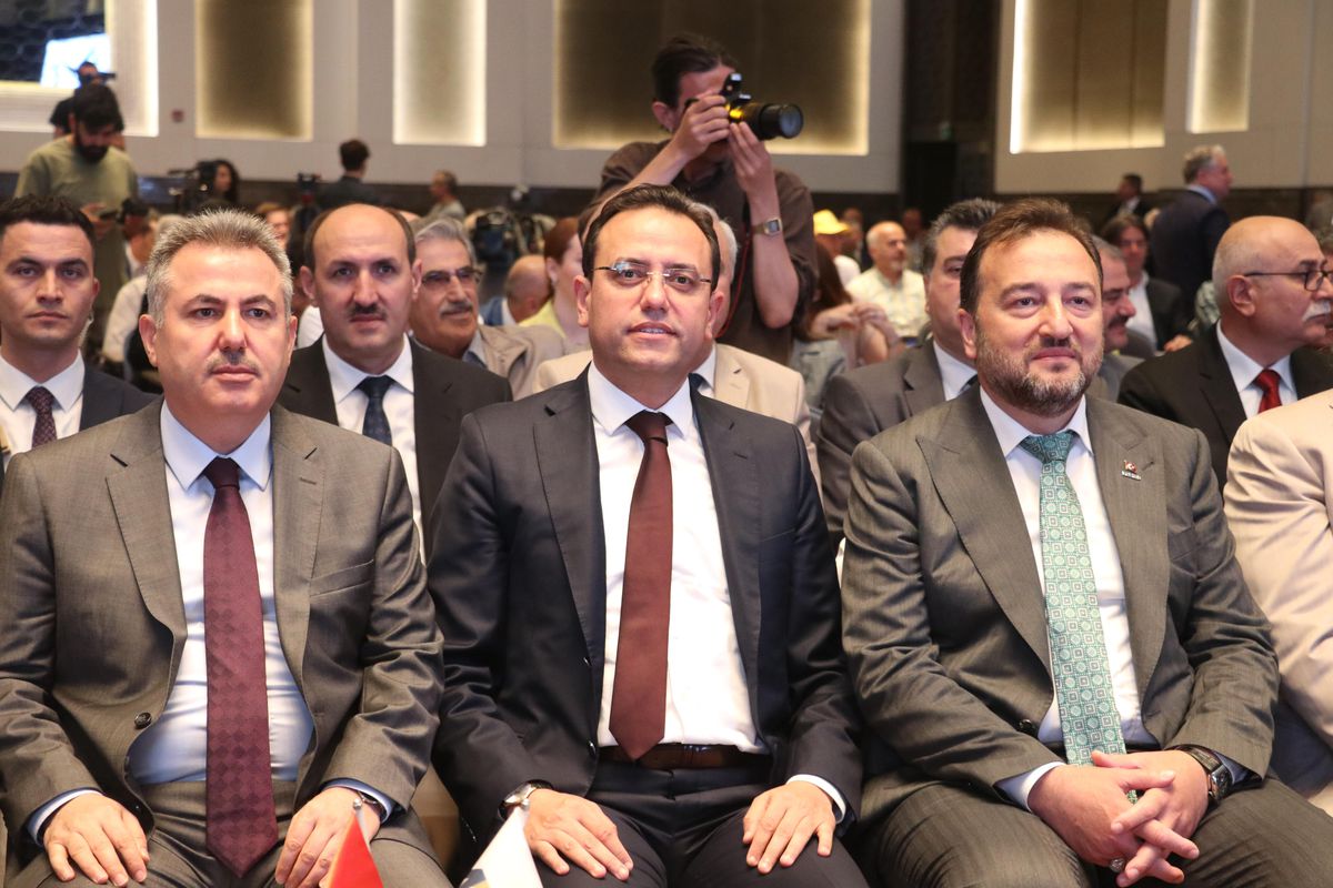 Adana'da 'Tarım Zirvesi' düzenlendi