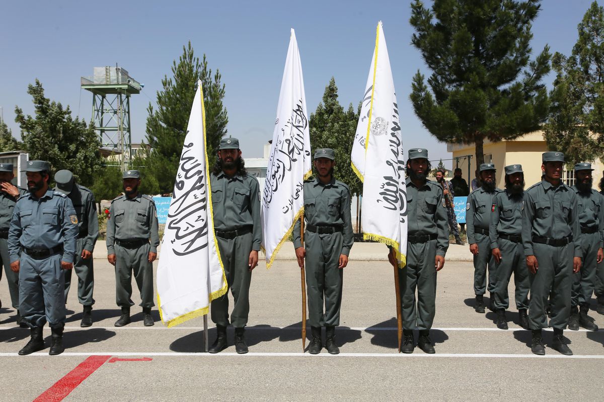 Afganistan\'da 129 polis adayı eğitimlerini tamamladı