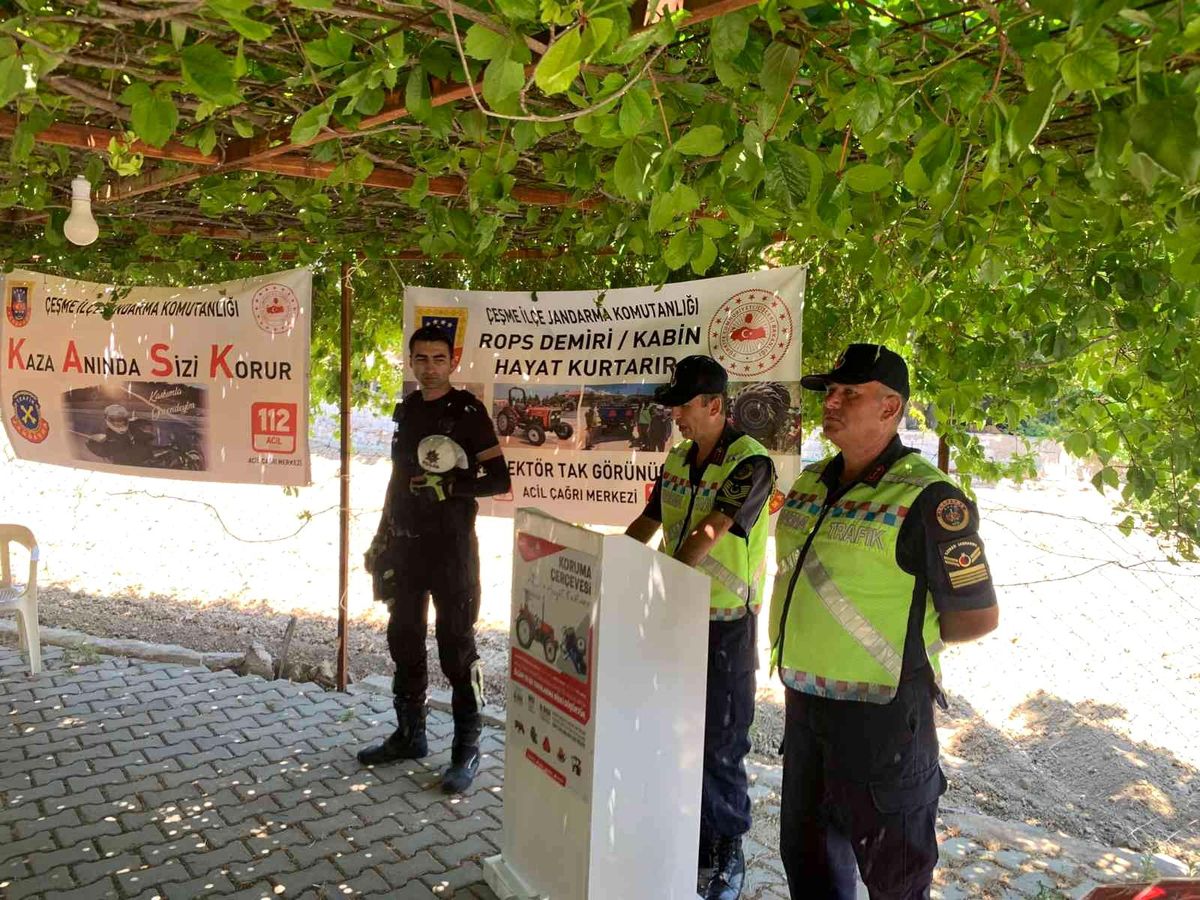 Çeşme Ziraat Odası'ndan traktörlere ücretsiz reflektör