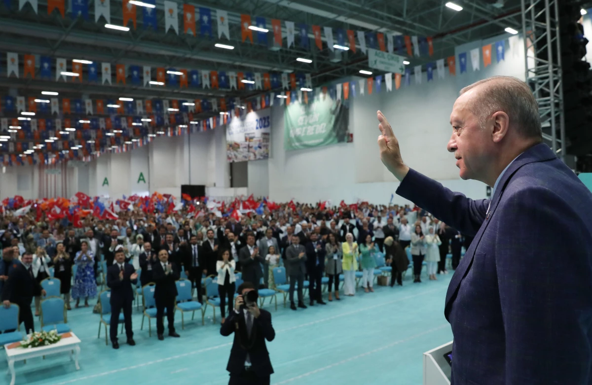 Cumhurbaşkanı Erdoğan, partisinin İzmir İl Danışma Meclisi Toplantısı\'nda konuştu: (1)