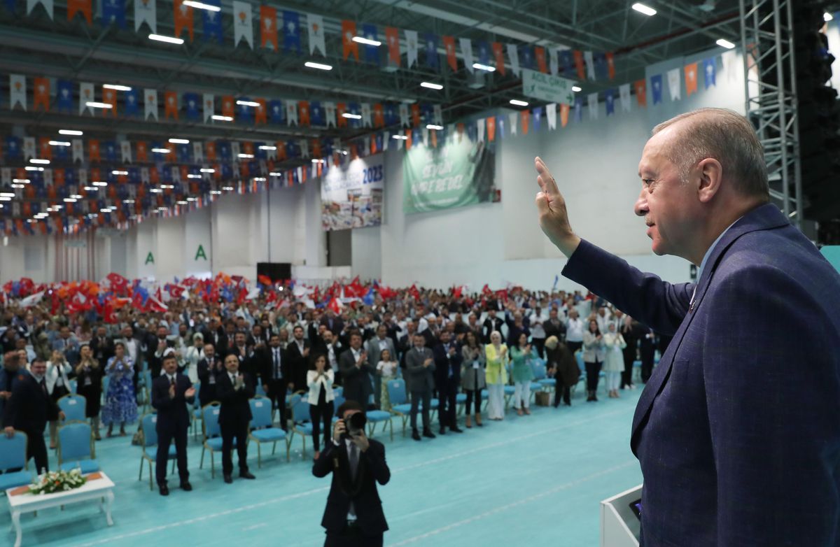 Cumhurbaşkanı Erdoğan, partisinin İzmir İl Danışma Meclisi Toplantısı'nda konuştu: (1)