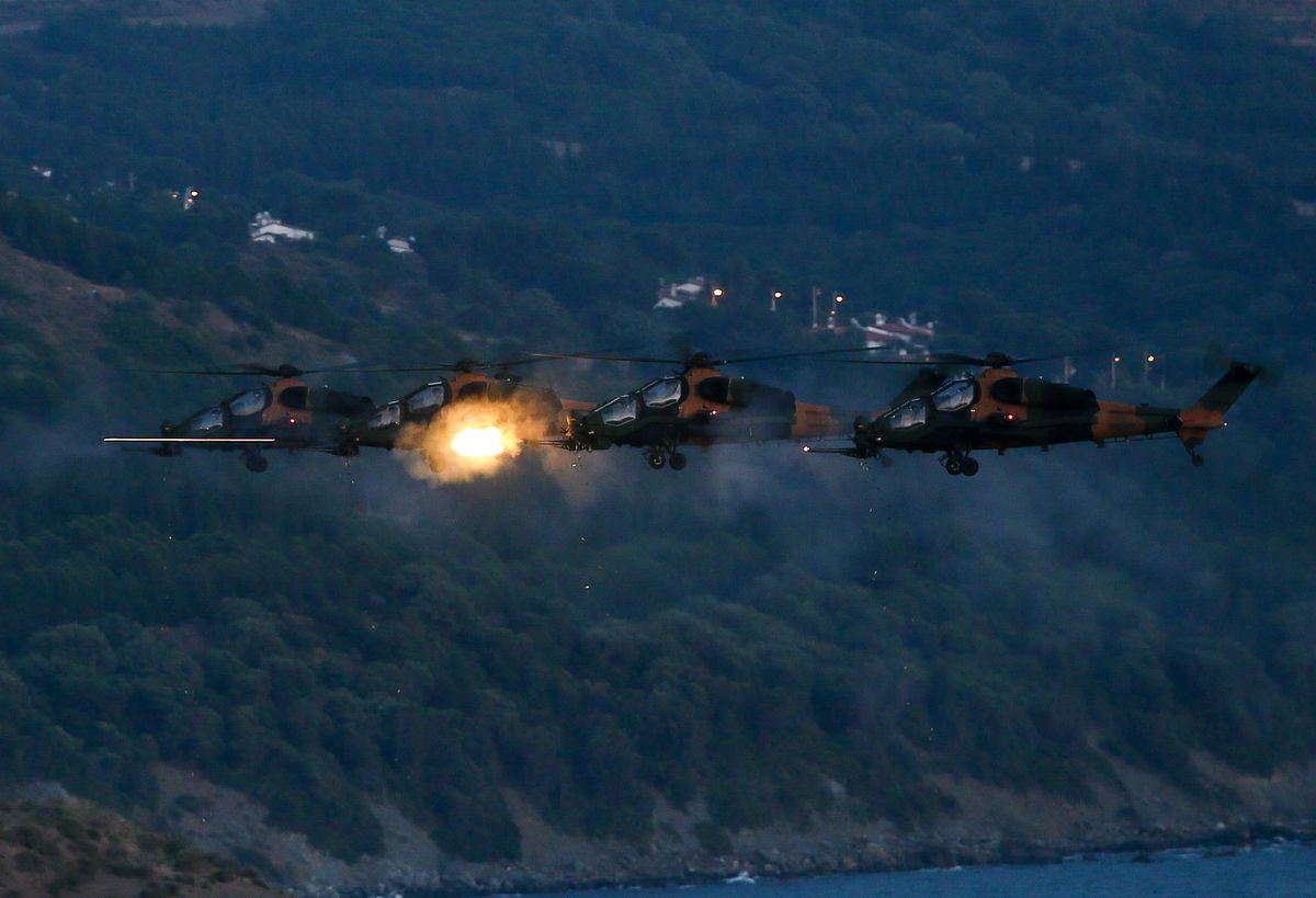 Efes 2022 Tatbikatı gece atışlarında milli silahlar tam isabet kaydetti