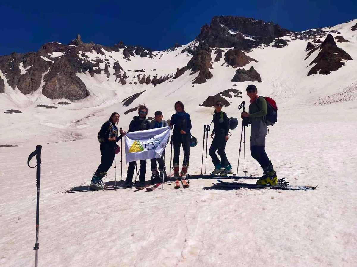 Erciyes\'te Haziran ayında kayak keyfi