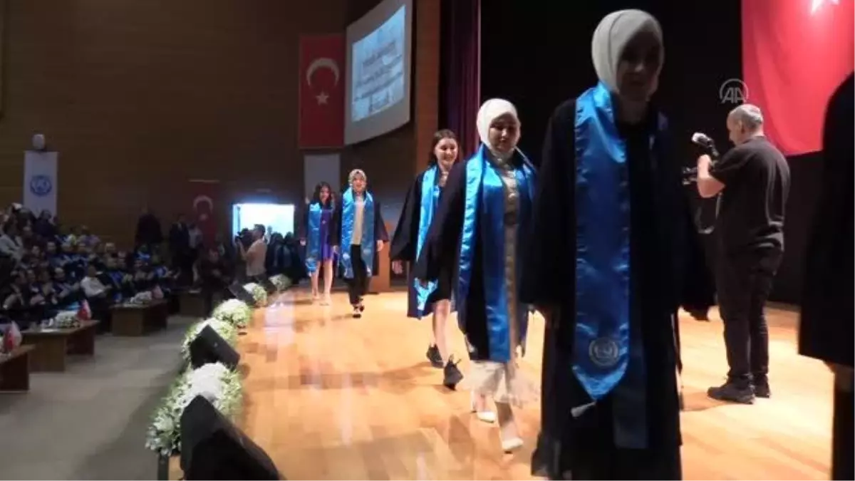 Kayseri Üniversitesi\'nden mezun olan öğrenciler şed kuşandı