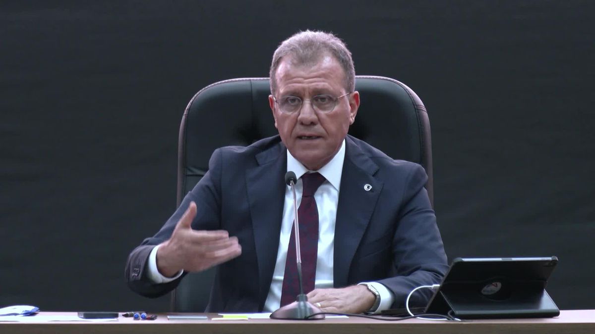 Vahap Seçer, Seka Limanı'nda Süren Çalışmaları Değerlendirdi: 'Mevzuat Dışına Çıkıldığı Noktada Gerekli Müdahaleyi Yaparız'