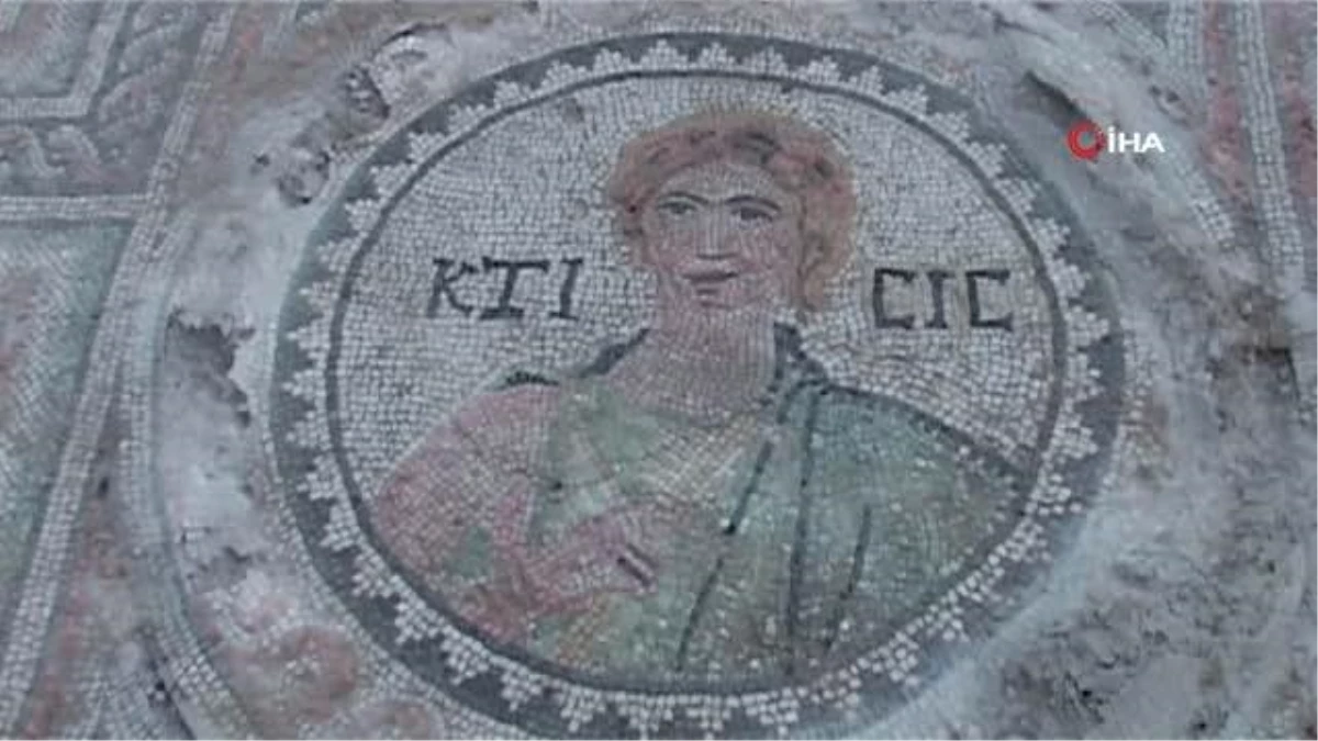 Amasya\'da bereketi temsil eden bin 700 yıllık \'Tanrıçalı mozaik\' müzeye taşınacak