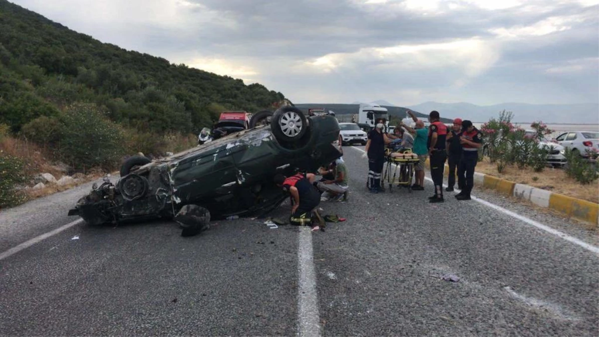 Aydın\'da devrilen otomobildeki 1 kişi öldü, 4 kişi yaralandı