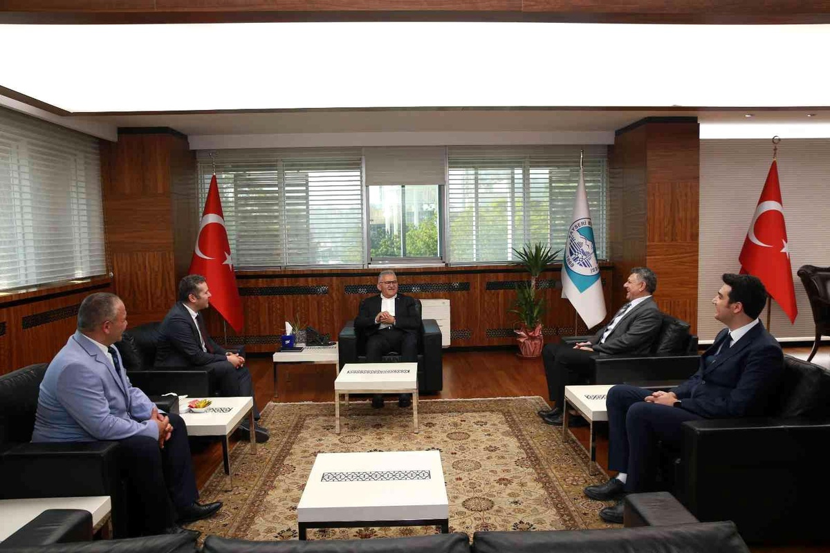 Başkan Büyükkılıç\'a Kayseri Tabip Odası\'ndan ziyaret