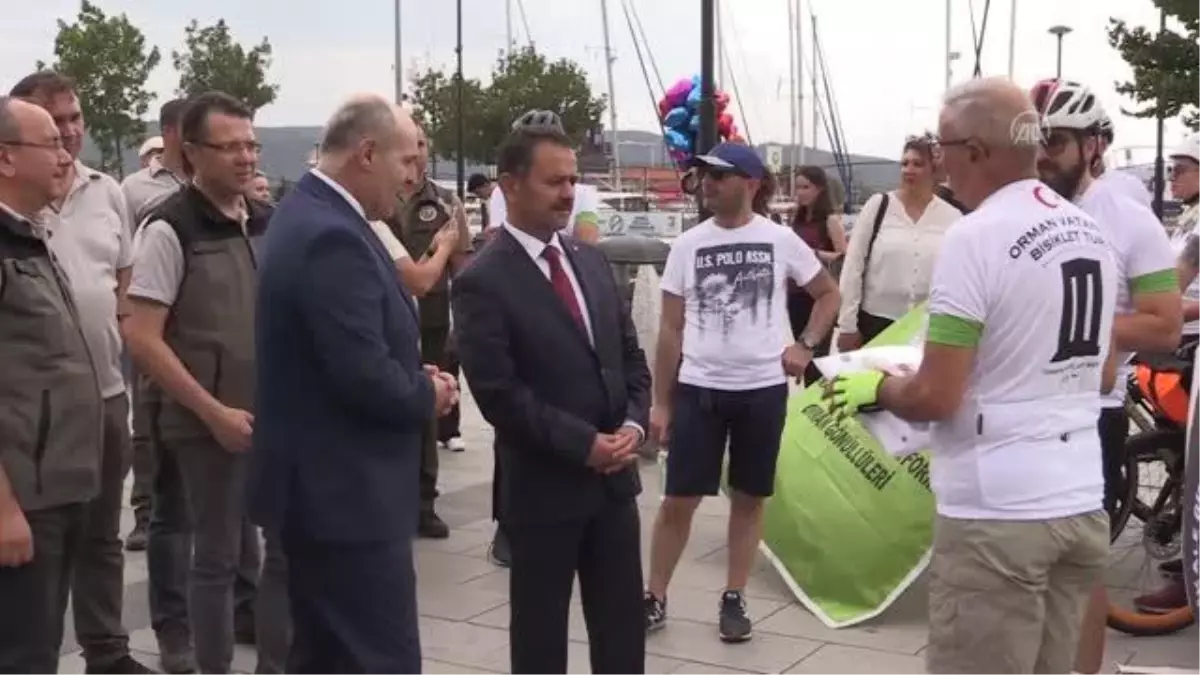 ÇANAKKALE - Orman yangınlarına dikkat çekmek için pedal basıyorlar