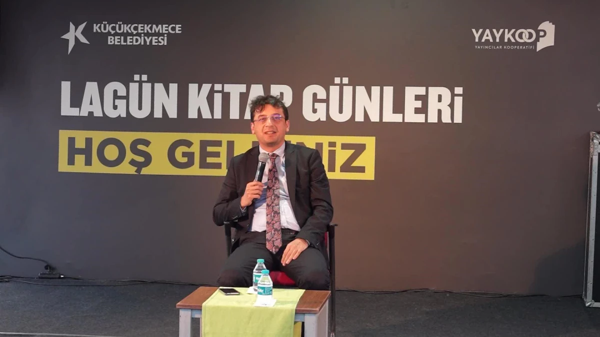 CHP İstanbul Milletvekili Yunus Emre, Lagün Kitap Günleri\'nde Küçükçekmecelilerle Buluştu