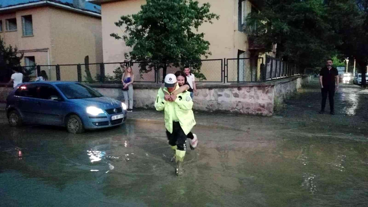 Erzincan polisinden özverili çalışma