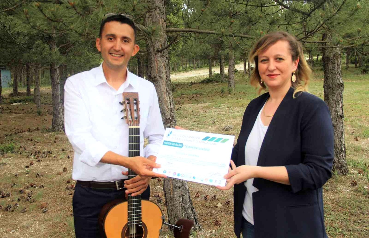 Hürok Mermer\'in desteği ile doğada konser