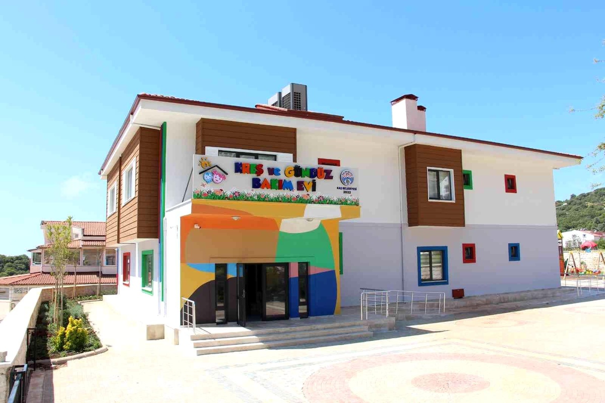Kaş Belediyesi\'nin kreş ve gündüz bakımevi tamamlandı