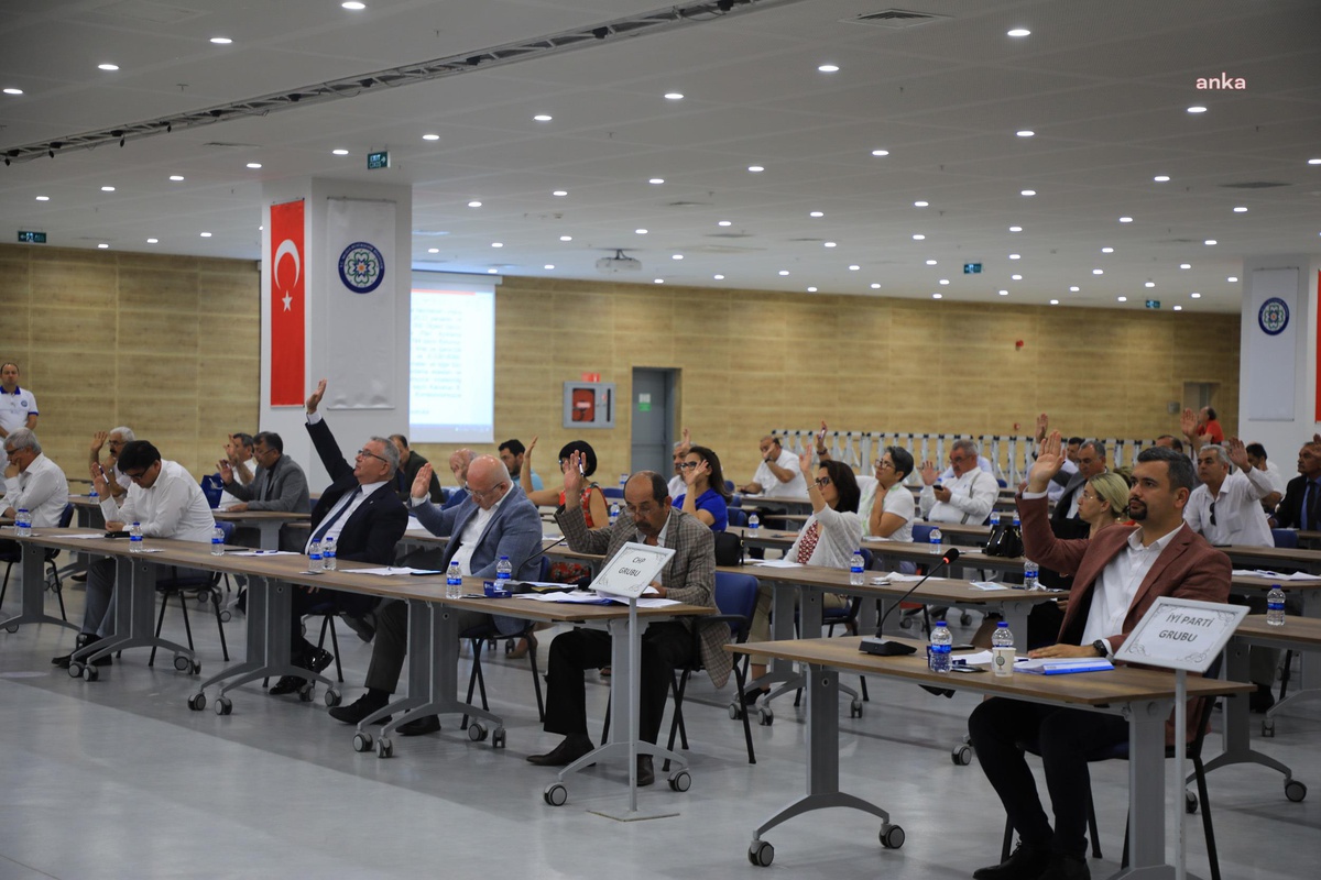 Muğla Büyükşehir Belediye Meclisi\'nde Kararların Yüzde 97,1\'i Oy Bilirliği ile Alındı