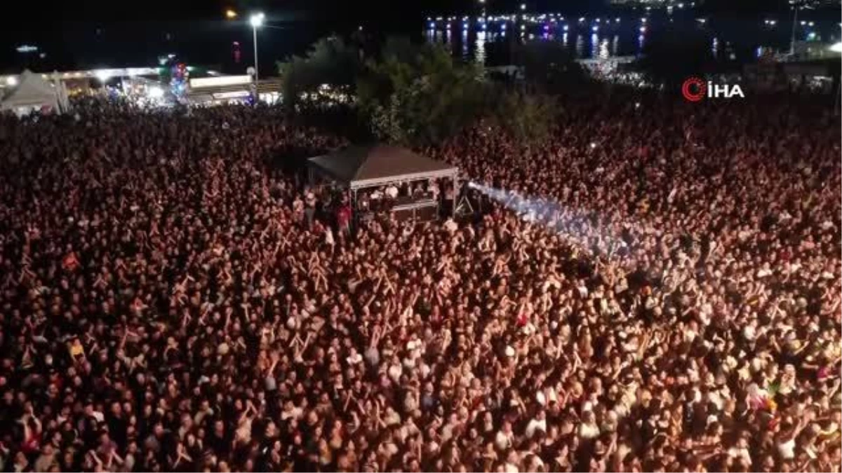 Tekirdağ\'da Hakan Altun rüzgarı: Konser alanını dolduran vatandaşlar havadan görüntülendi