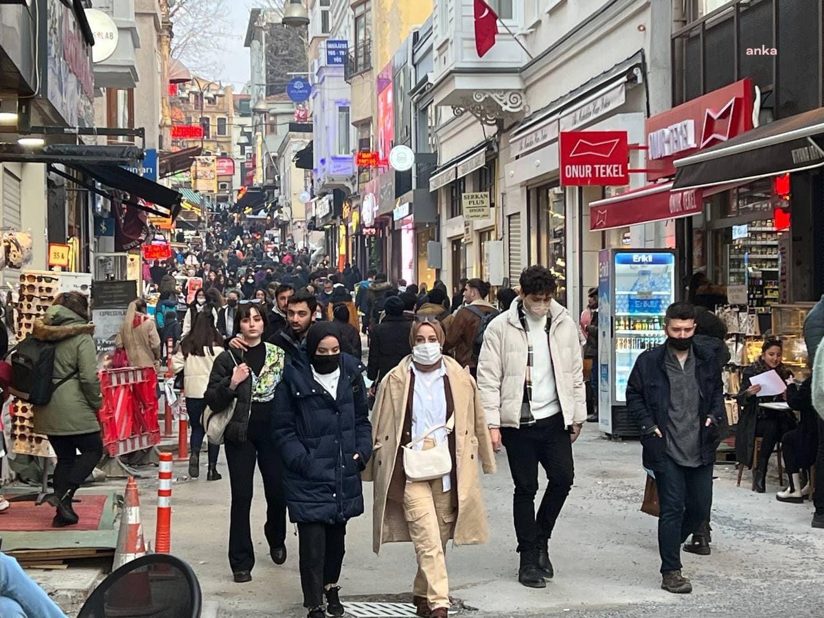 Tüik: İşsiz Sayısı Nisanda 65 Bin Kişi Artarak 3 Milyon 853 Bin Kişi Oldu
