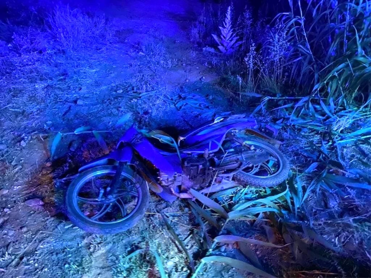 Turgutlu\'da alkollü motosiklet sürücüsü kaza yaptı: 2 yaralı