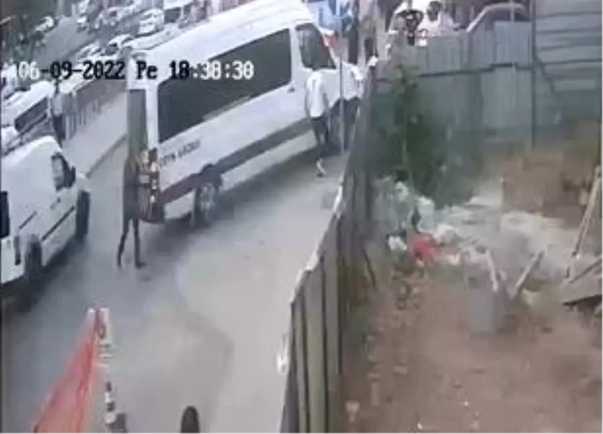 Tuzla'da tartıştığı kişiyi sırtından bıçaklayıp böyle kovaladı