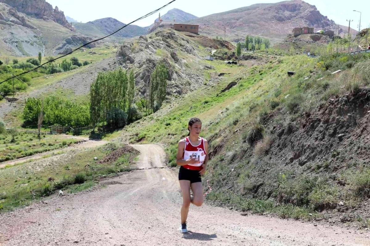 Türkiye Dağ Koşusu Şampiyonası Ağrı\'da yapıldı