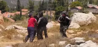 Batı Şeria'daki Filistinliler, İsrail'in topraklarına el koymasını protesto etti (2)