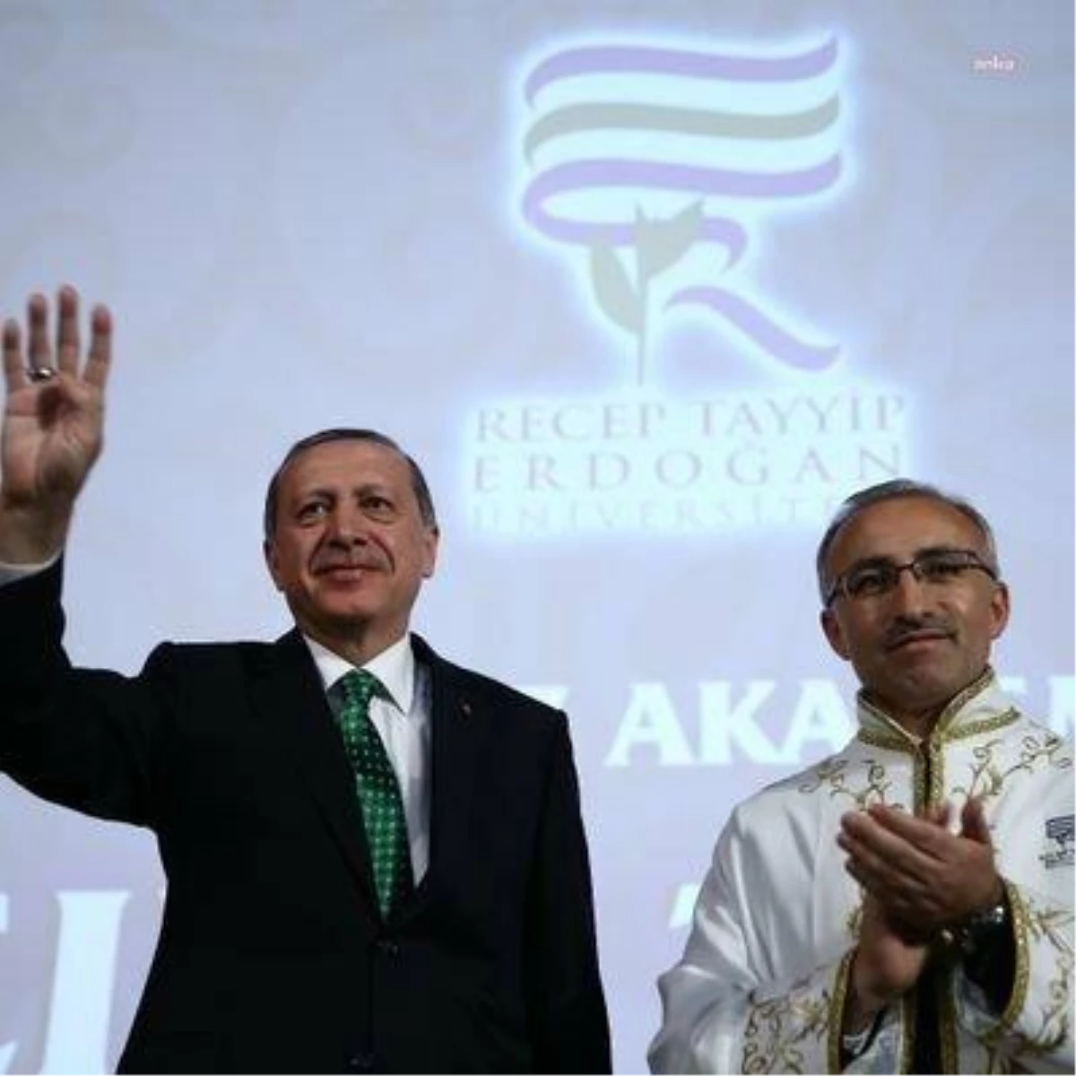 Cumhurbaşkanı Erdoğan, Recep Tayyip Erdoğan Üniversitesi Rektörü\'nü YÖK Üyeliğine Atadı