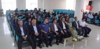 Ev hanımları mezuniyetlerini kep atarak kutladı