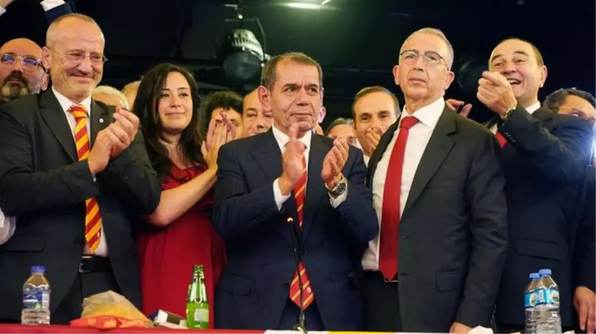 Galatasaray'ın yeni başkanı Dursun Özbek, seçim zaferi sonrası kürsüden seslendi: Size bir vaadim var