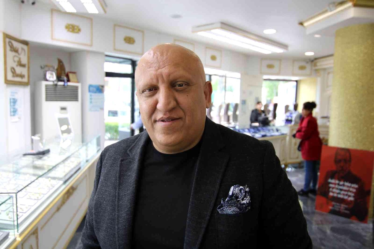 Kuyumcu Durukan: "Altın ve toprağa yatırım yapan kazanacak"