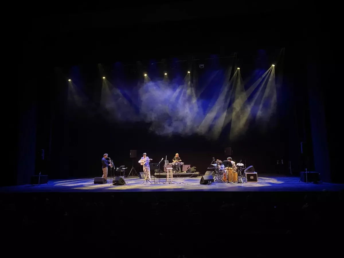 Tunuslu sanatçı Dhafer Youssef, AKM\'de konser verdi