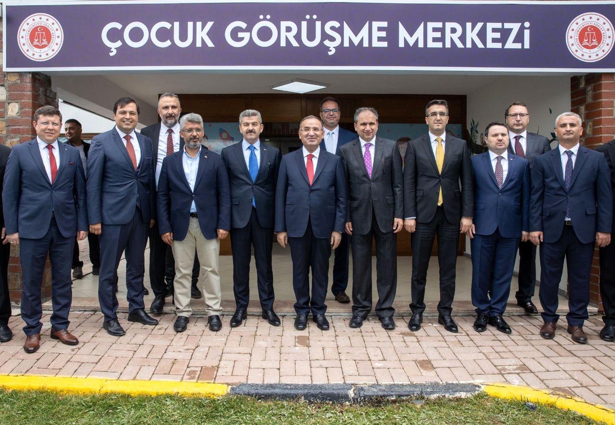 14 İl\'de "Çocuk Görüşme Merkezi" açılıyor.