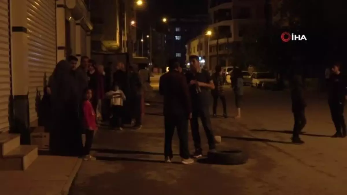 Depremden korktuğu için dışarı kaçtığını anlatan 8 yaşındaki Havin: 'Eve girmeye korkuyorum'