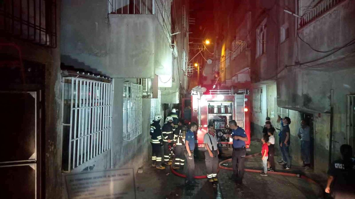 Diyarbakır\'da ev yangını