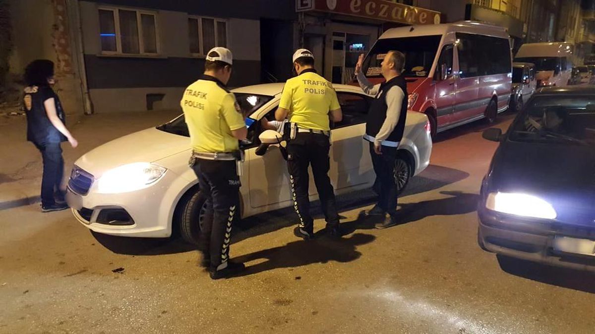 Eskişehir\'de 500 polisin katılımıyla denetim yapıldı