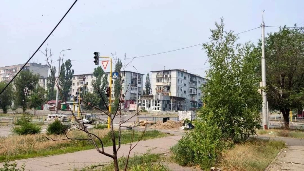 Luhansk Valisi Gayday: "Rus ordusu, 26 konut ve 1 alışveriş merkezini yıktı"