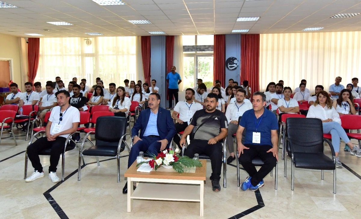 Osmaniye\'de voleybol aday hakemli kursu başladı