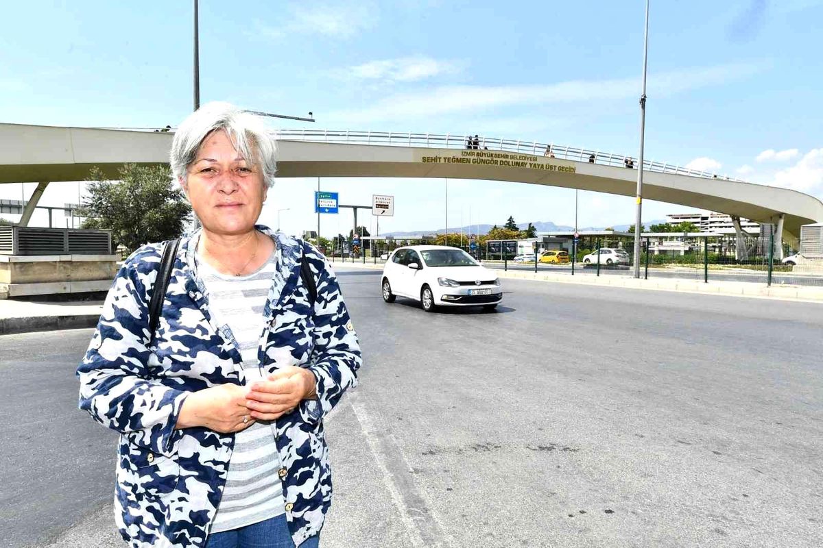 Konak\'taki üst geçide Şehit Teğmen Dolunay\'ın ismi verildi