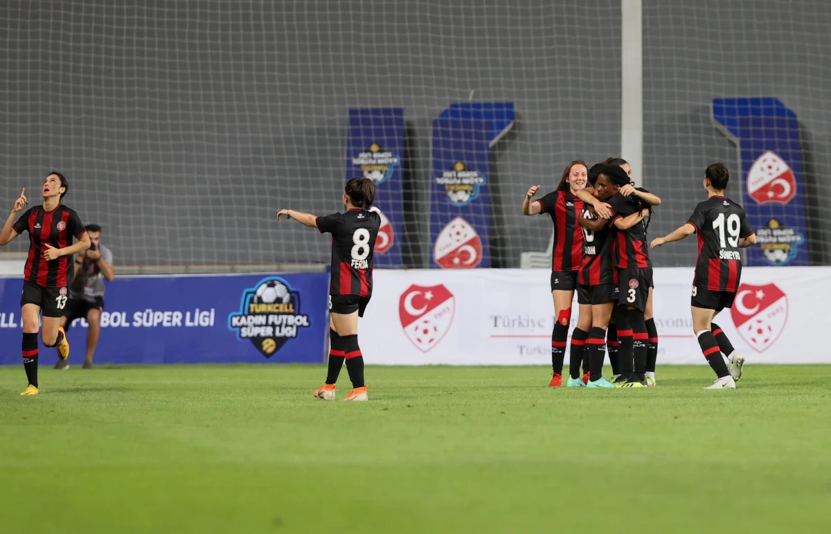 Turkcell Kadın Futbol Süper Ligi play-off finali