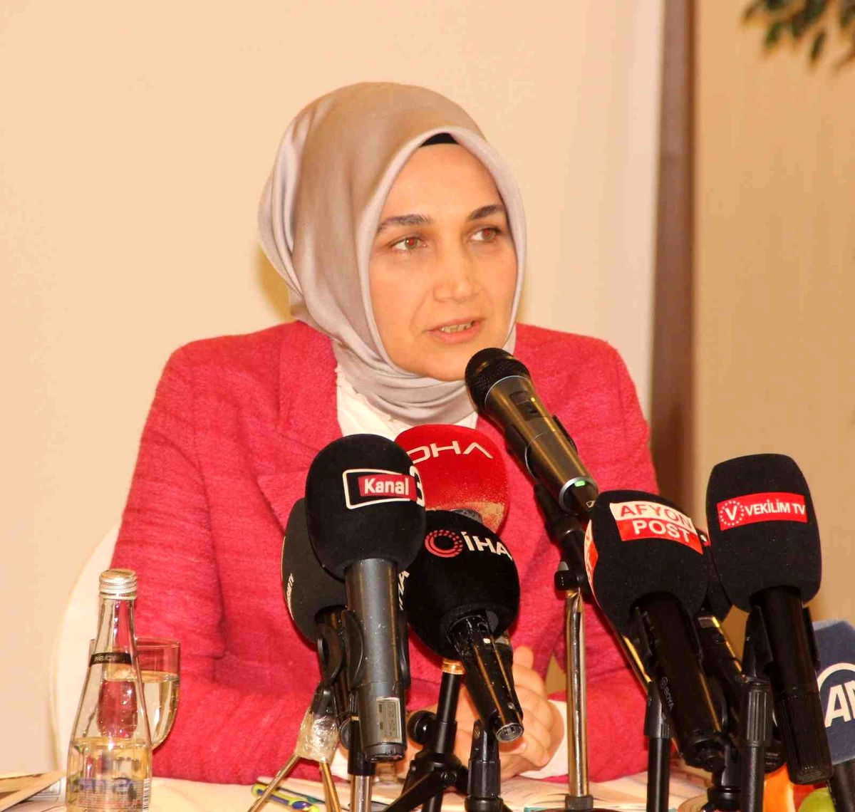 Vali Yiğitbaşı gazetecilerin konut isteğine \'yeşil ışık\' yaktı