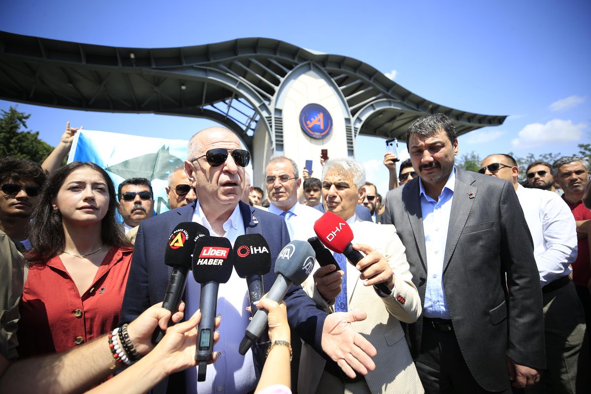 Zafer Partisi Genel Başkanı Özdağ, partisinin Antalya İl Kongresi\'nde konuştu Açıklaması